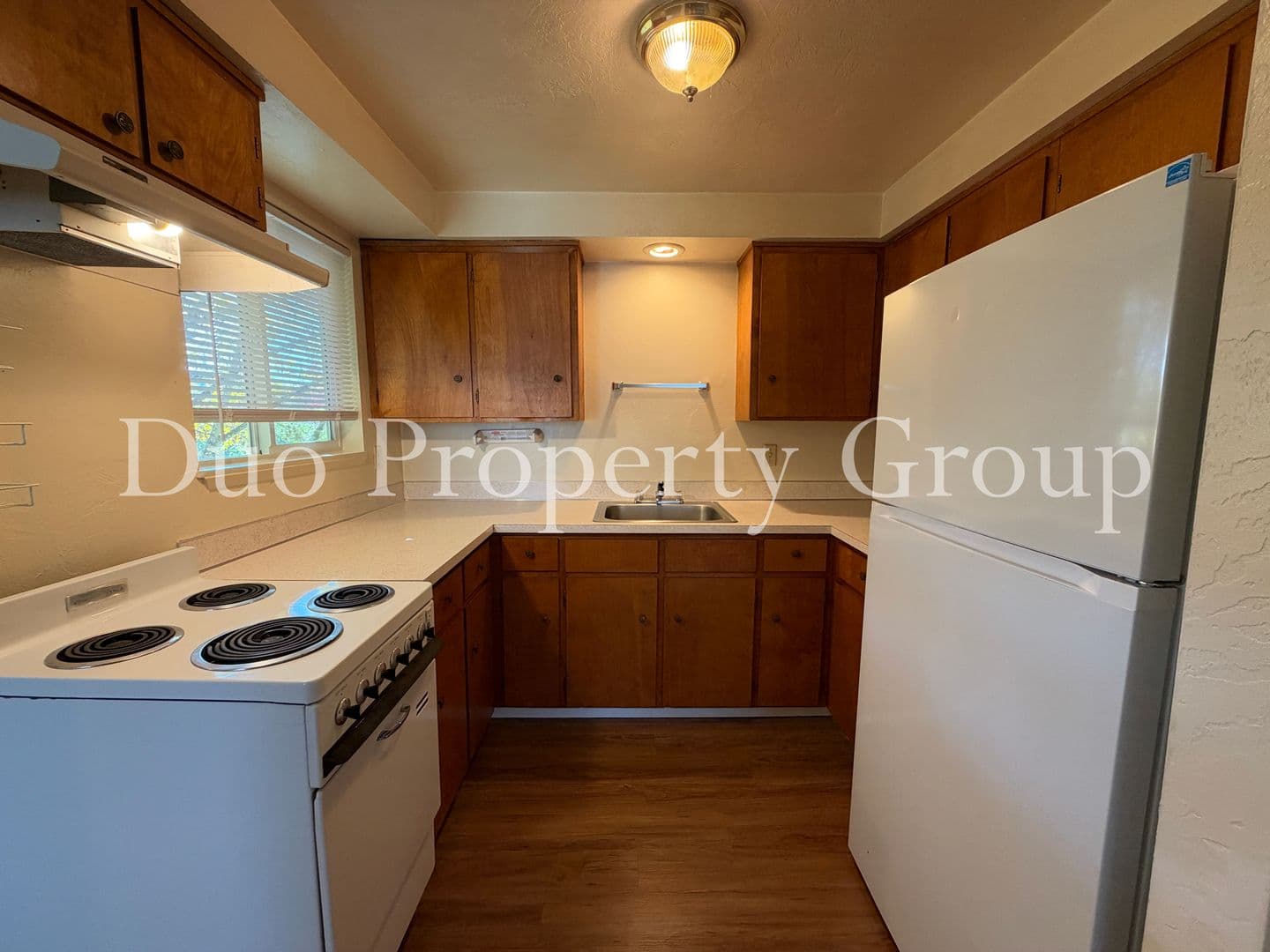 Eugene Apartment: 1526 Willamette Alley / 58 W 15th Ave