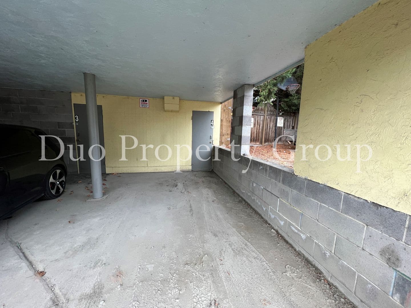 Eugene Apartment: 1526 Willamette Alley / 58 W 15th Ave
