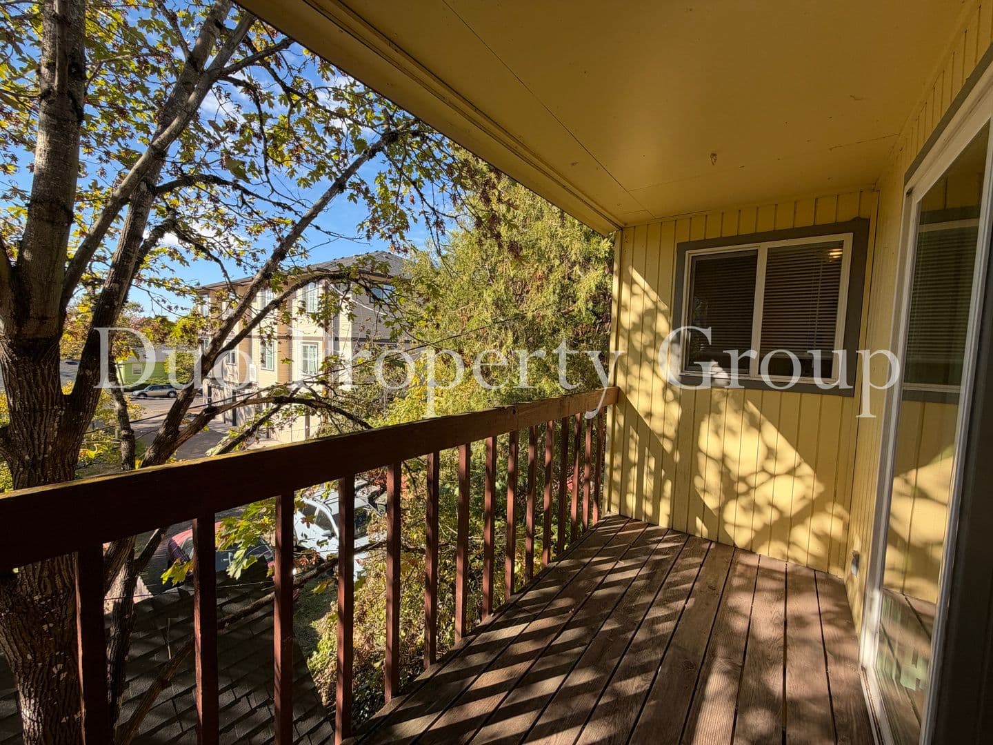 Eugene Apartment: 1526 Willamette Alley / 58 W 15th Ave