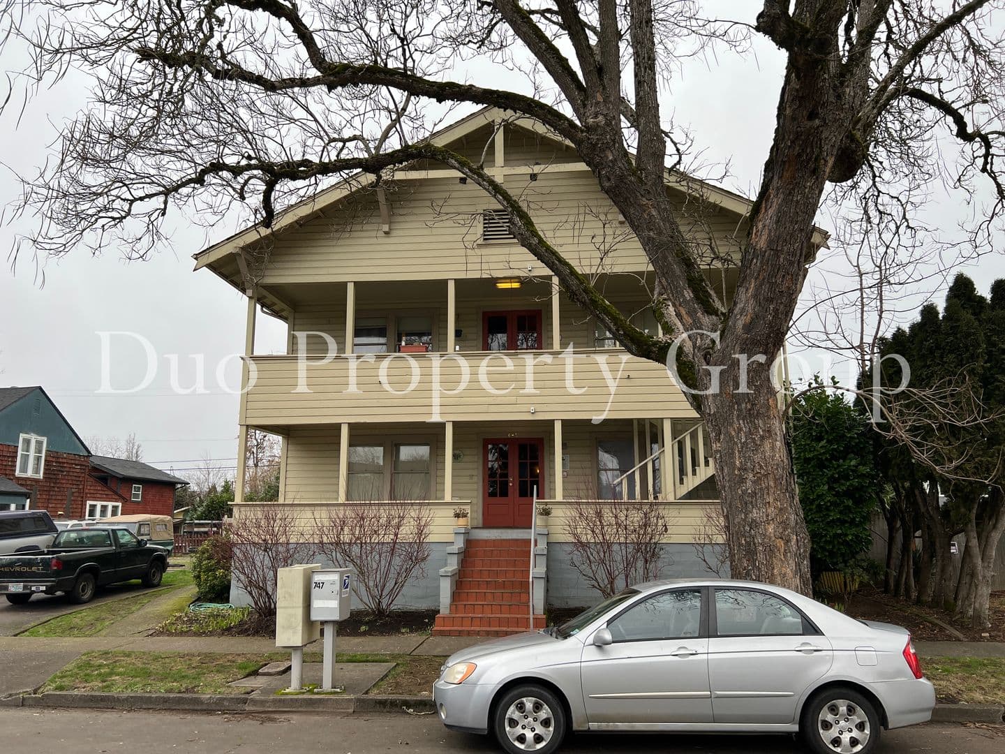 Springfield Apartment: 846 F Street