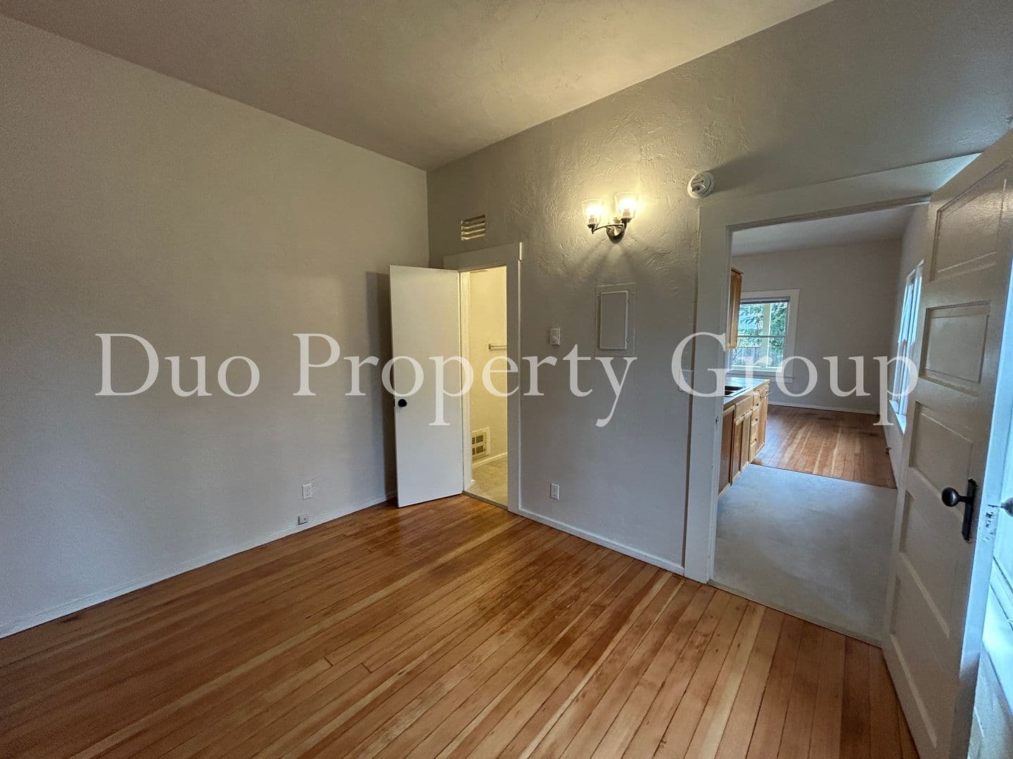 Springfield Apartment: 846 F Street