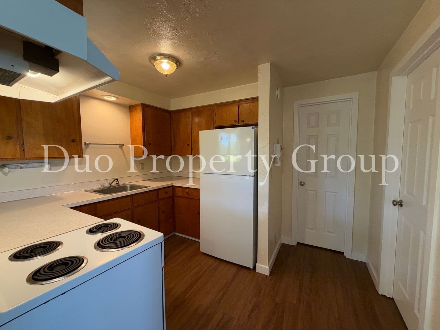 Eugene Apartment: 1526 Willamette Alley / 58 W 15th Ave