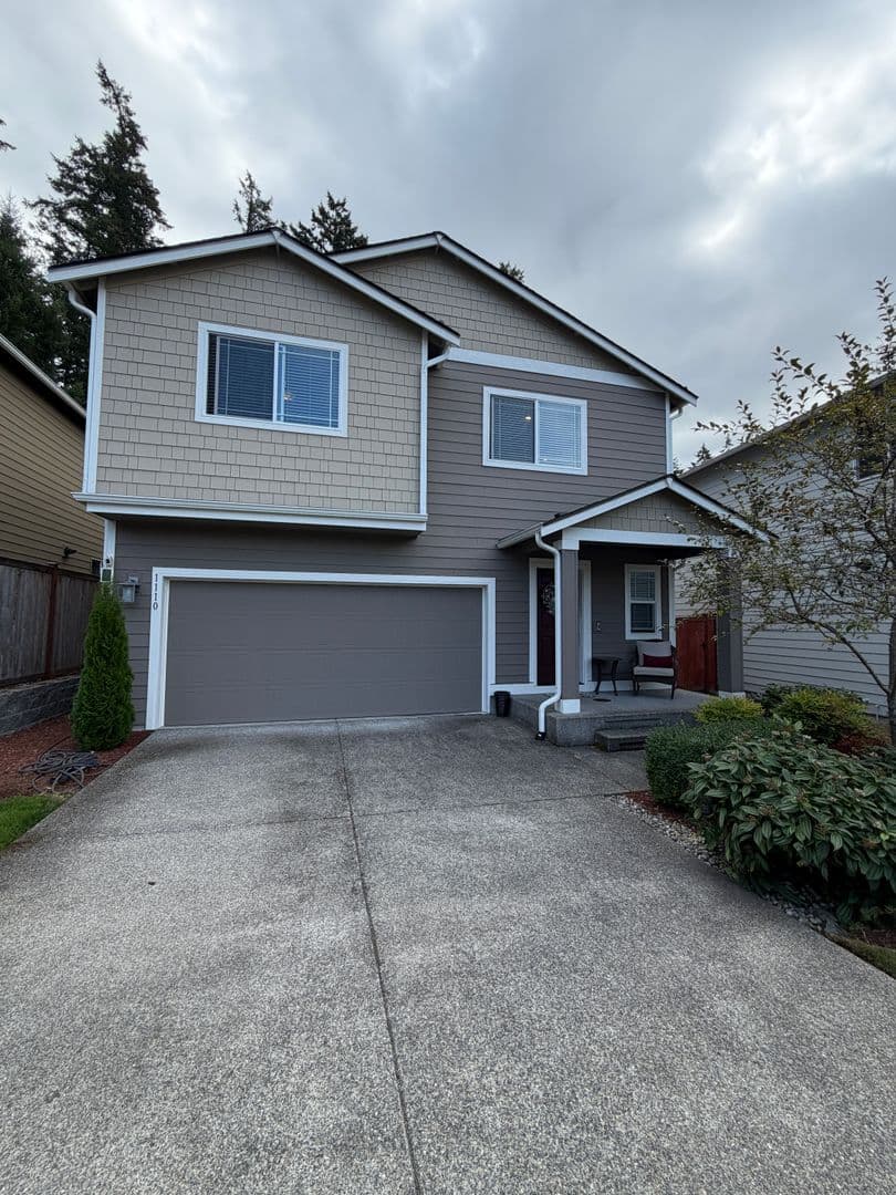 DuPont House: 1110 Swan Loop