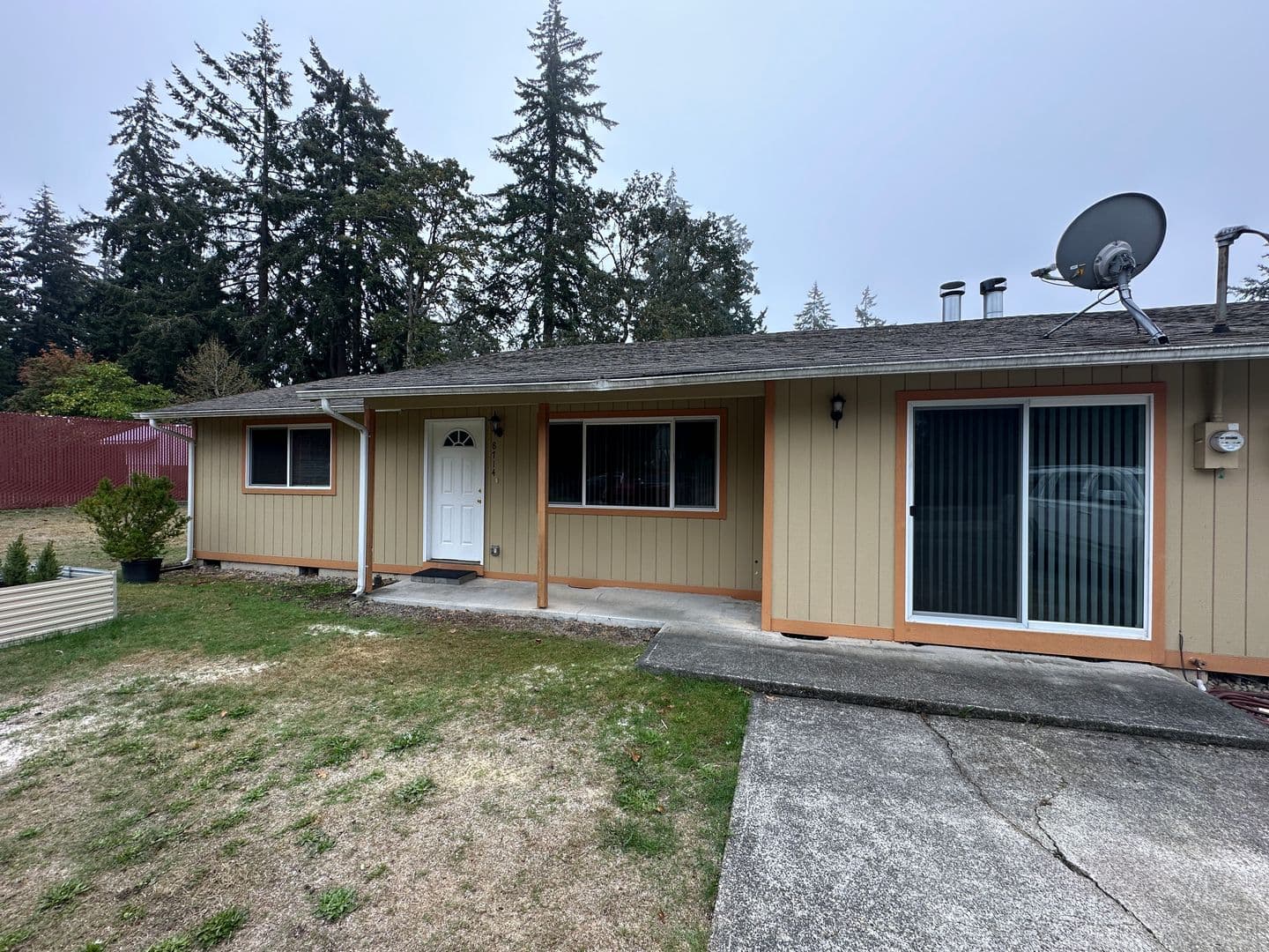 Lakewood House: 8714 Veterans Dr SW