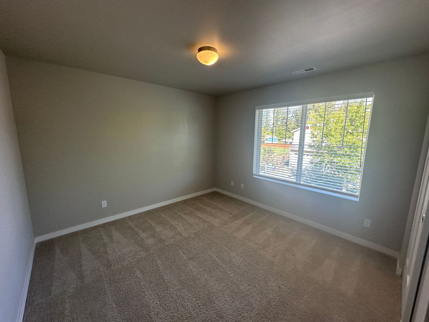 Lacey House: 7741 20th Ln SE