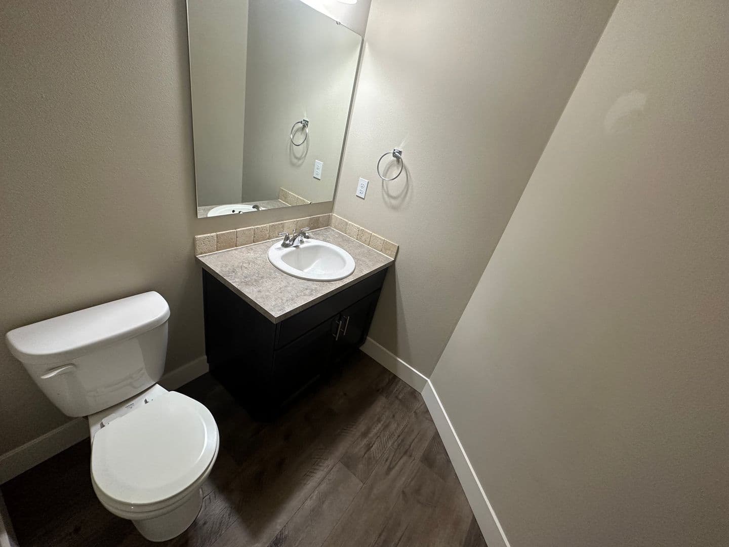 Roy House: 3305 291st St S