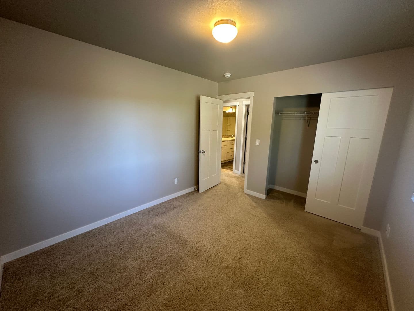 Lacey House: 7741 20th Ln SE