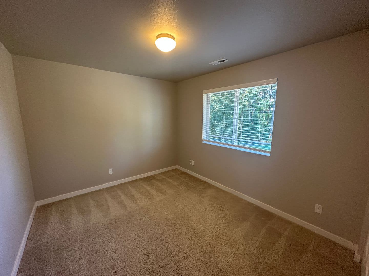 Lacey House: 7741 20th Ln SE