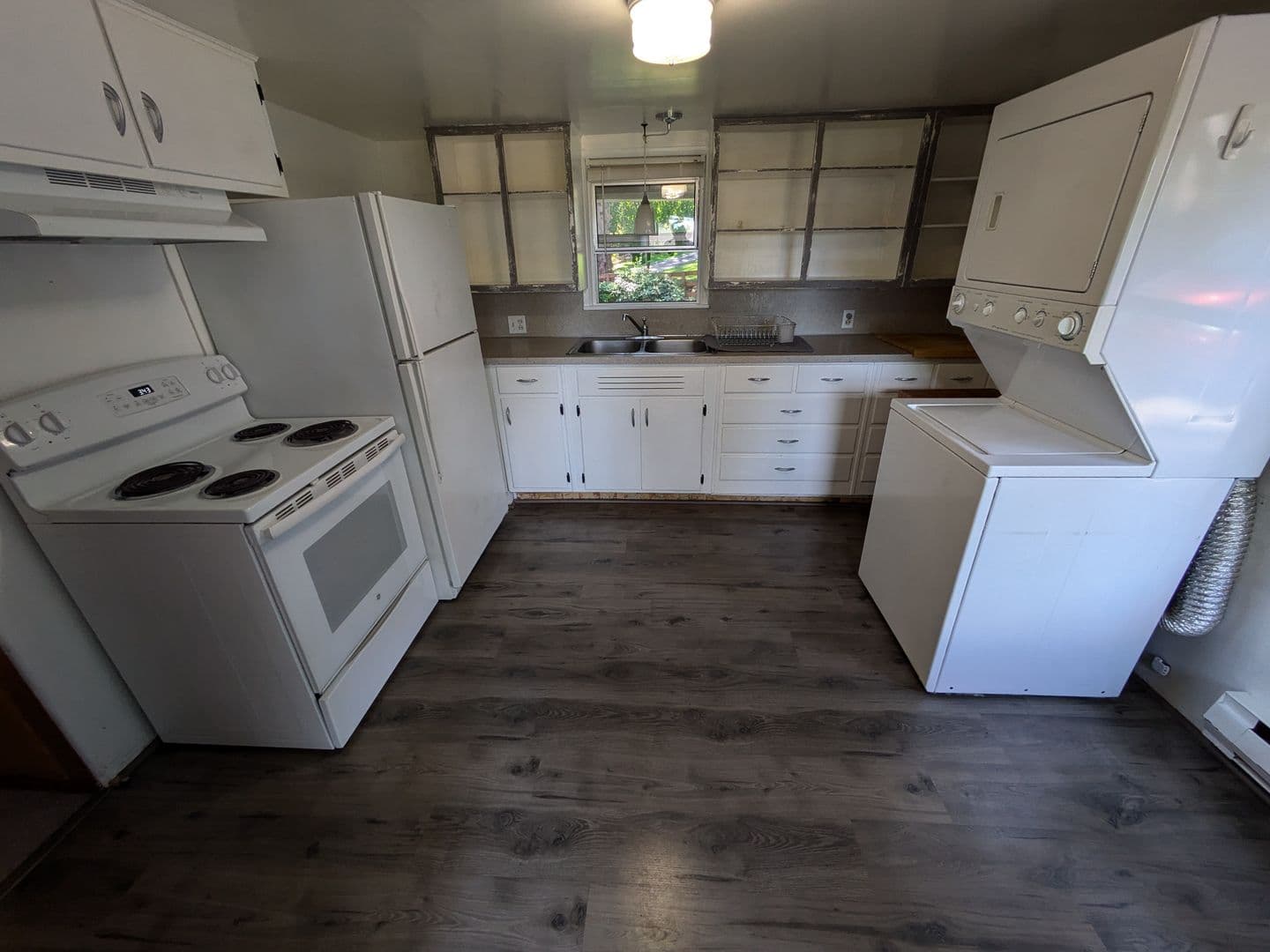 Lakewood House: 10121 Lake Steilacoom Dr