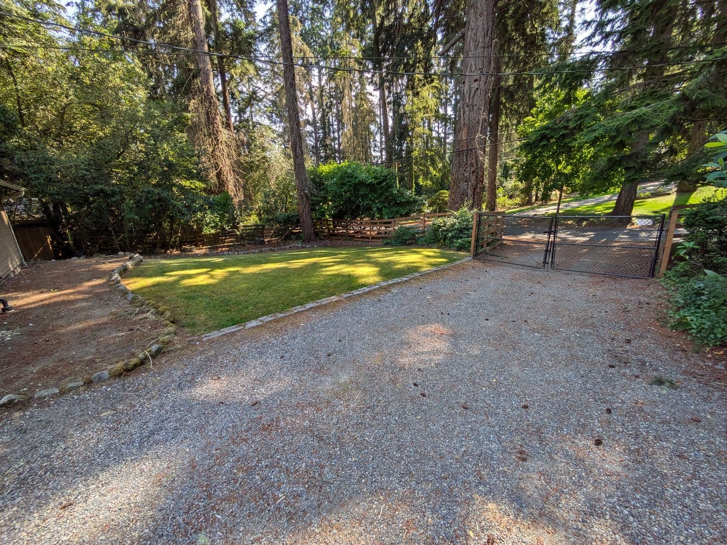 Lakewood House: 10121 Lake Steilacoom Dr