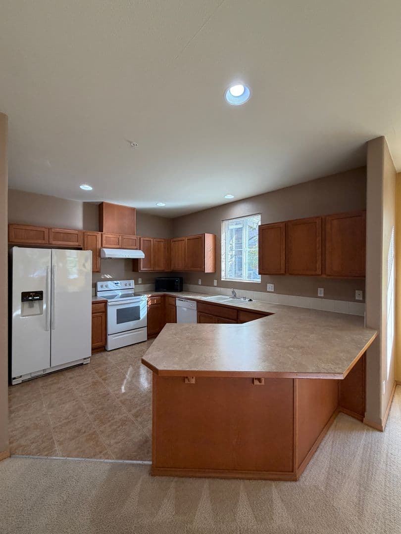 DuPont House: 2320 Simmons Street Unit B