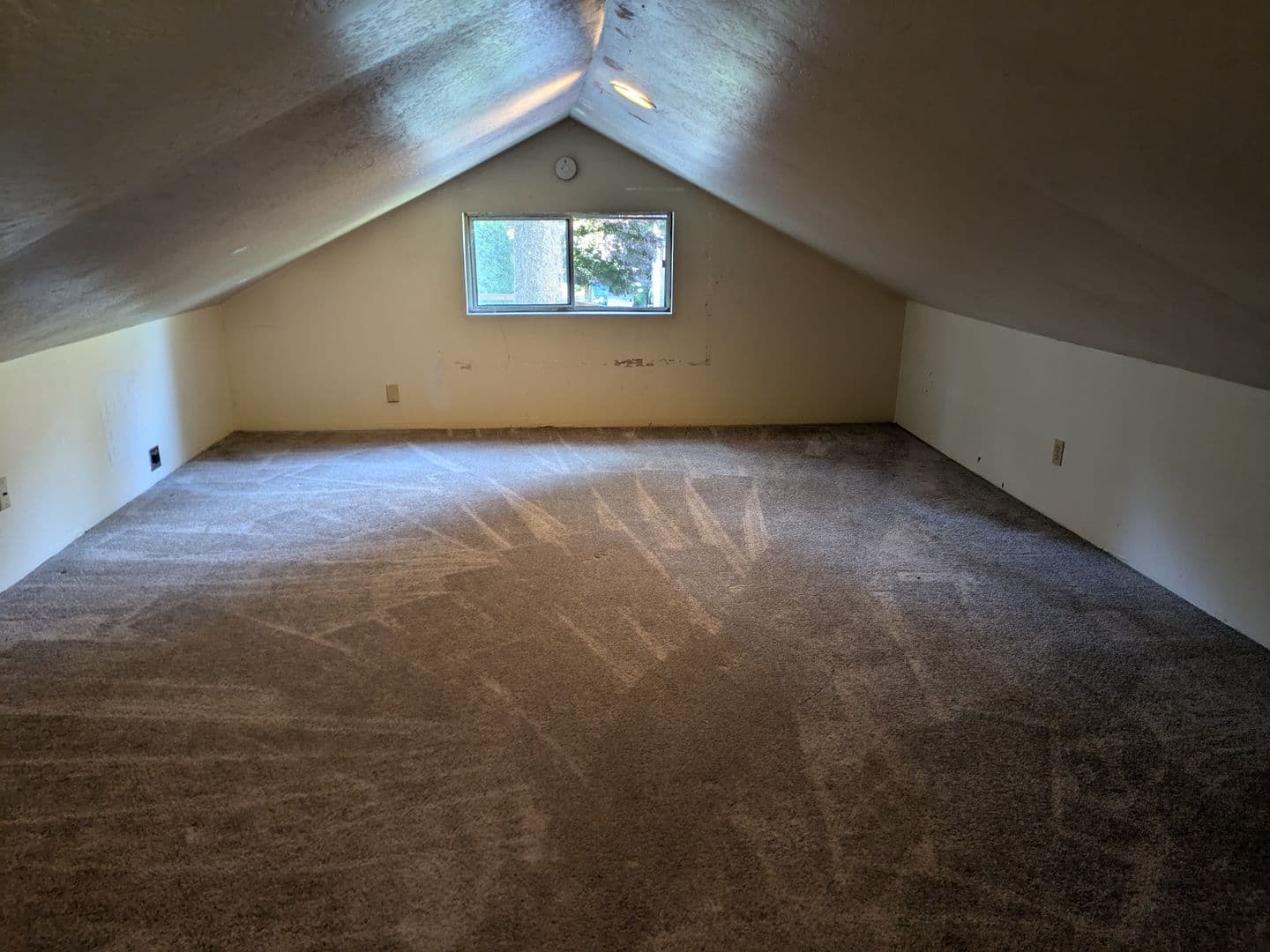 Lakewood House: 10121 Lake Steilacoom Dr
