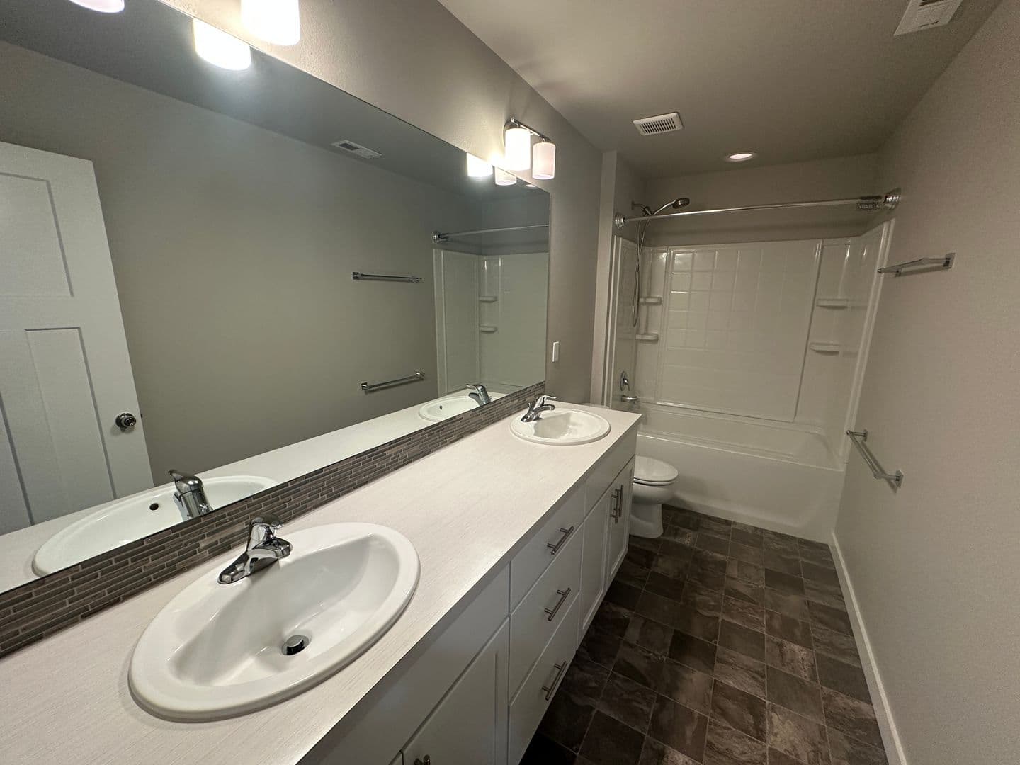 Lacey House: 7741 20th Ln SE