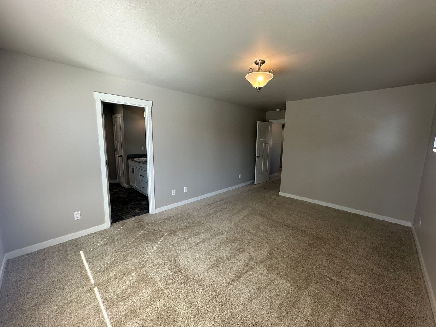 Lacey House: 7741 20th Ln SE