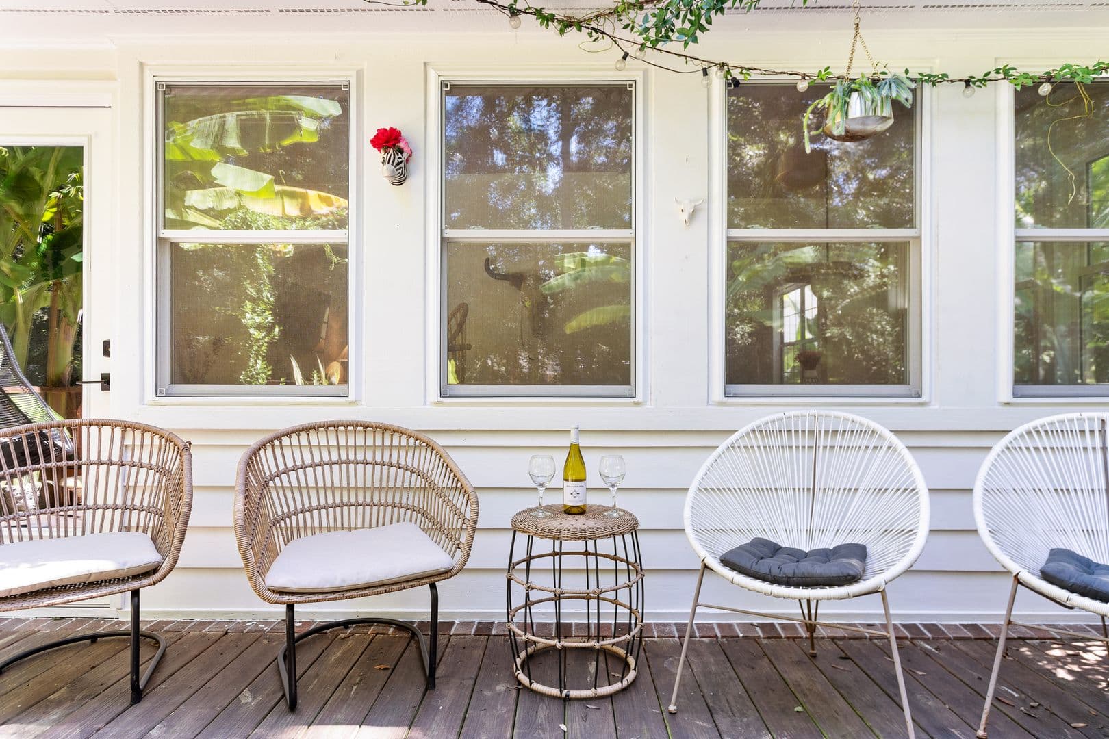 Charleston House: 1492 Kentwood Circle