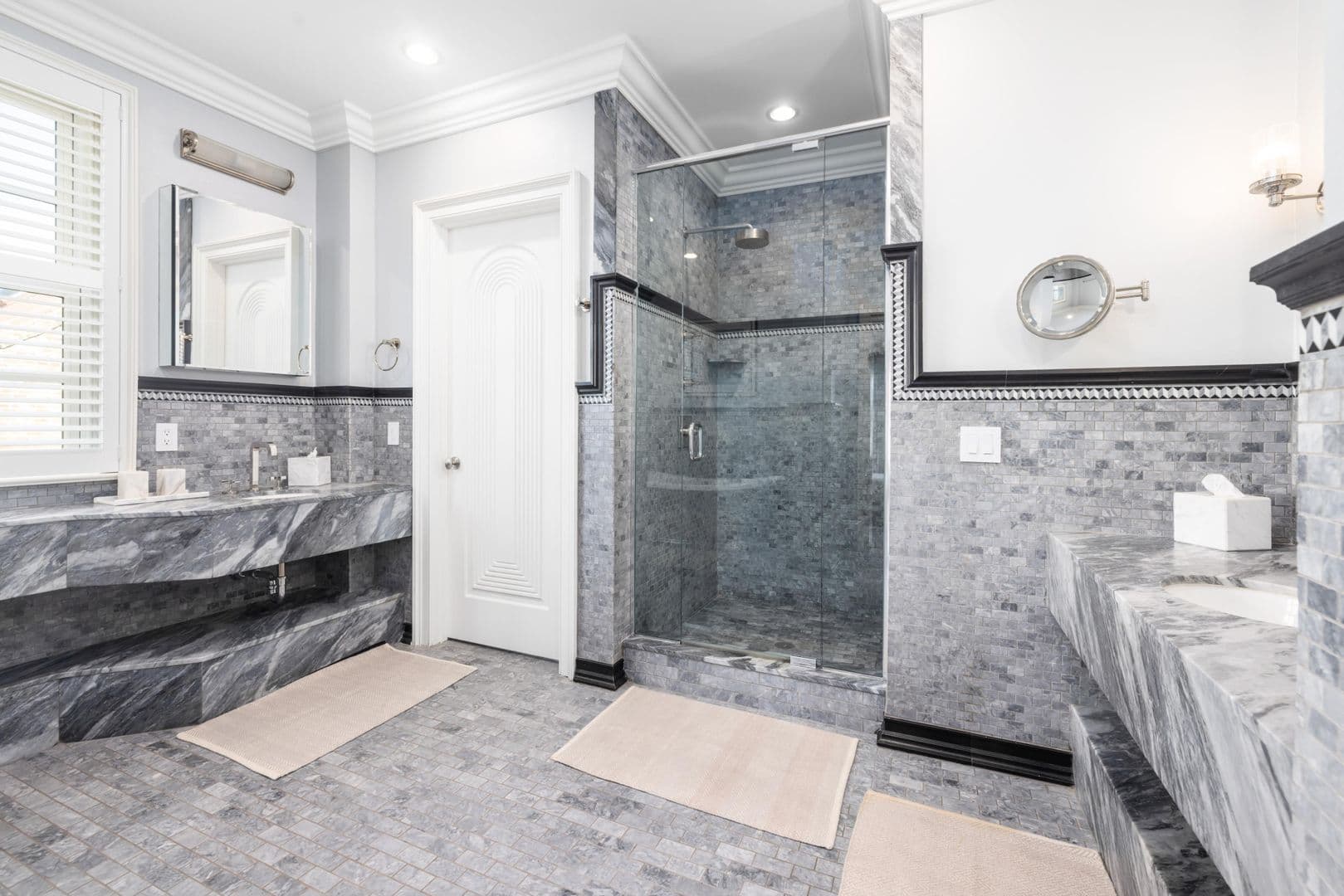 Charleston House: 5 Middle Atlantic Wharf