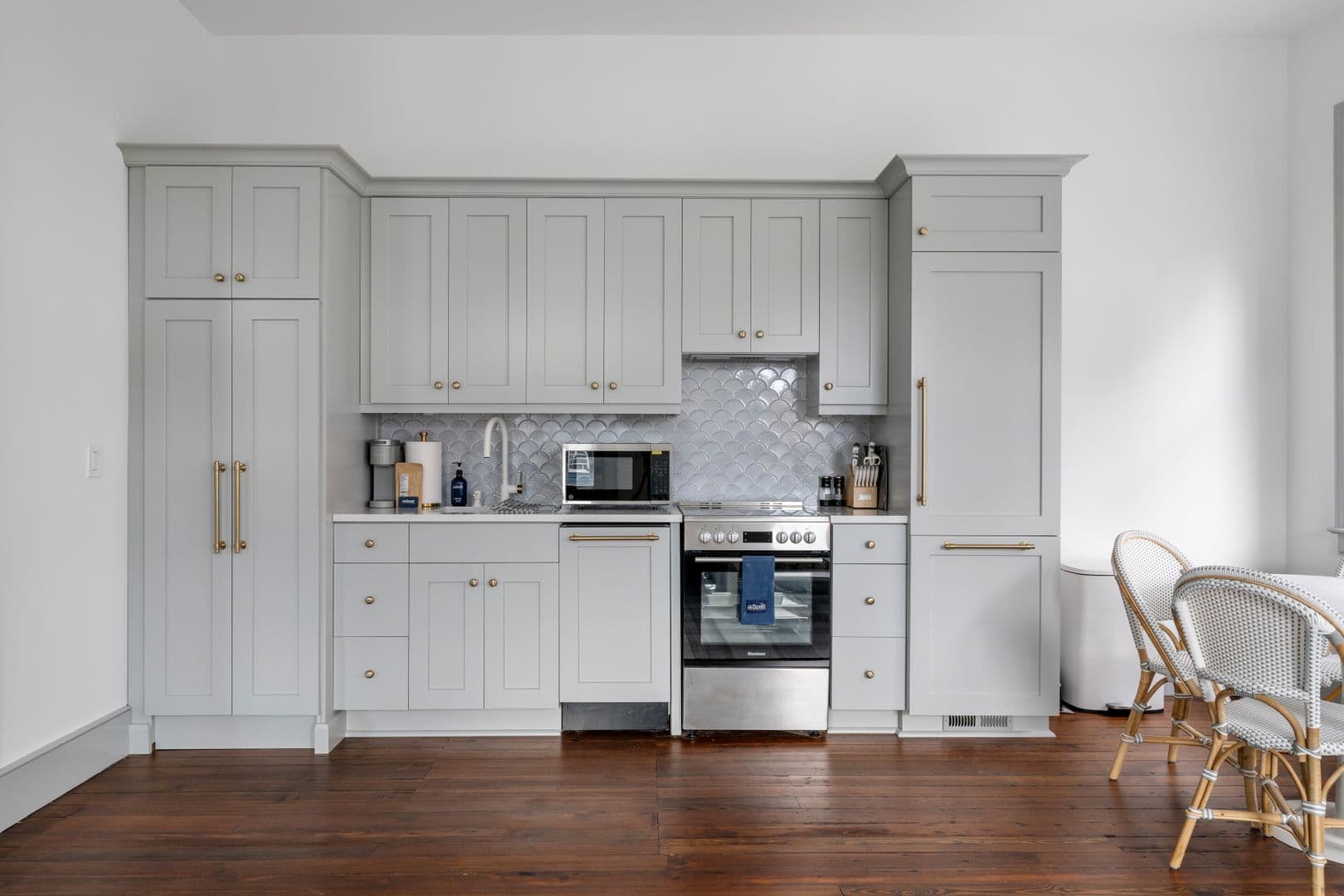 Charleston House: 123 King Street
