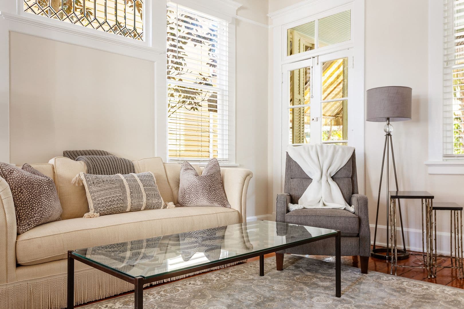 Charleston House: 5 Colonial Street
