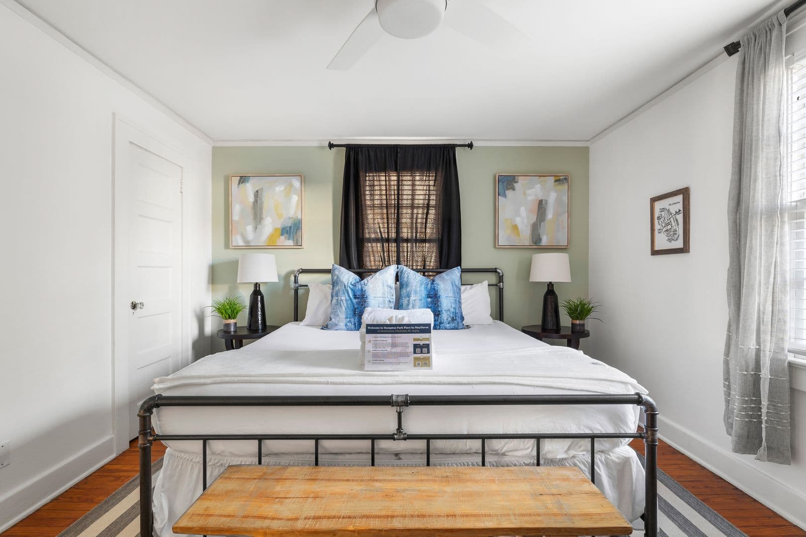 Charleston House: 20 Dunnemann Avenue