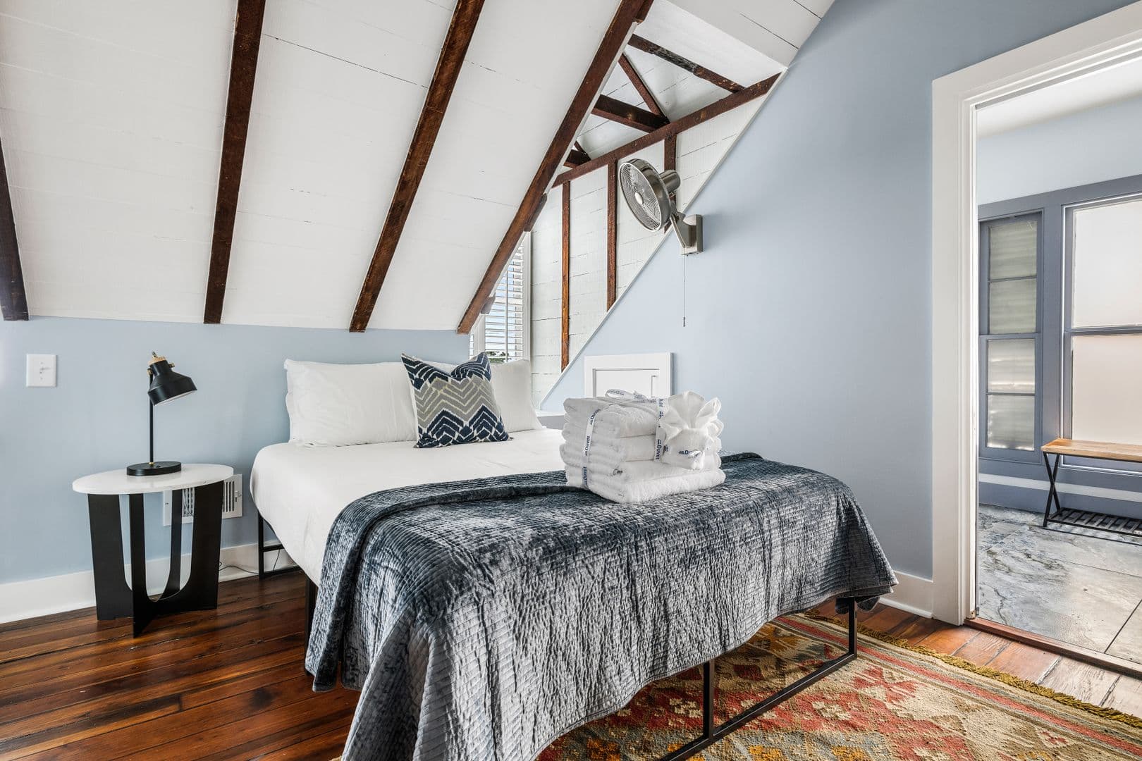 Charleston House: 135 Broad Street