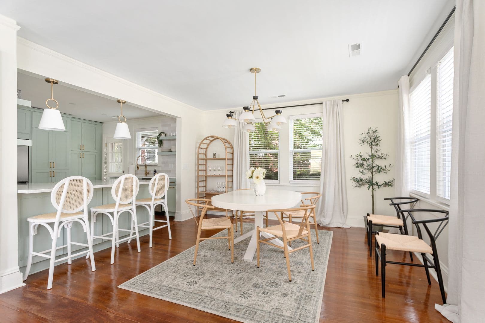Charleston House: 847 Rutledge Ave.