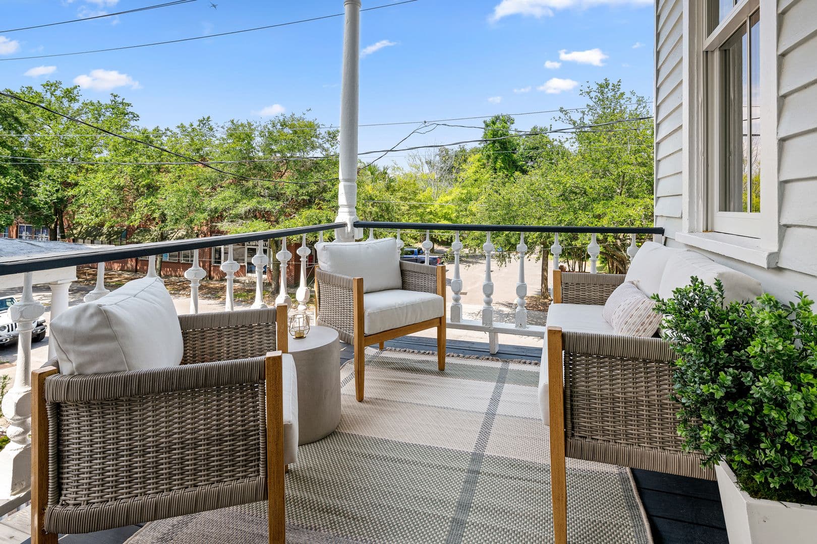 Charleston House: 744 Rutledge Avenue