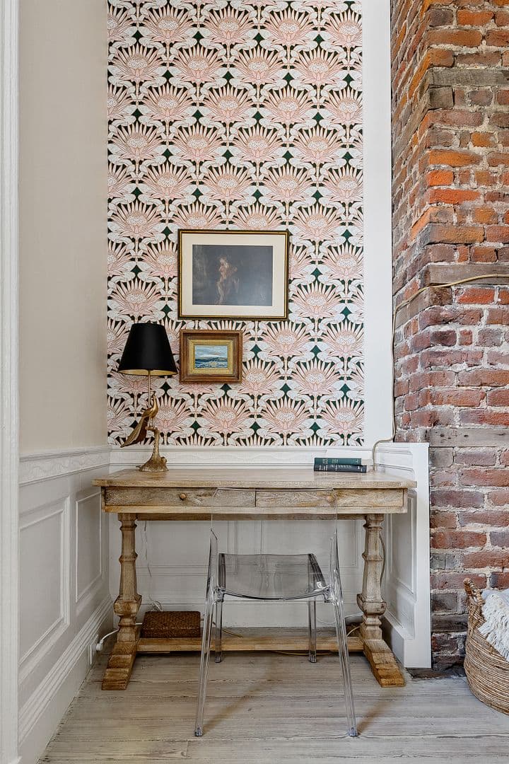 Charleston House: 65 Vanderhorst Street