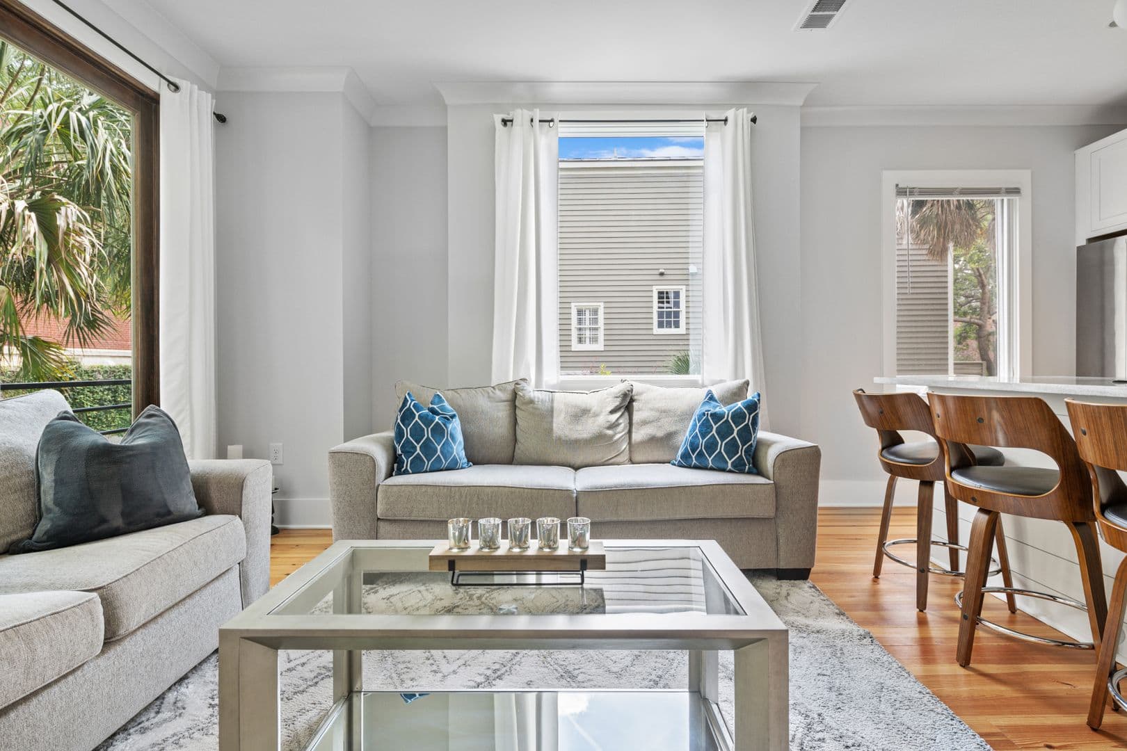 Charleston House: 21 Charlotte Street