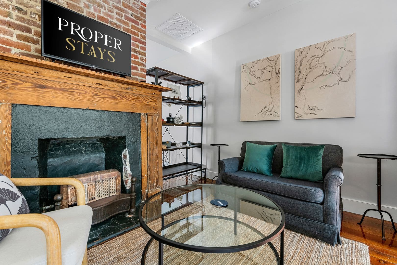 Charleston House: 18 Bogard Street