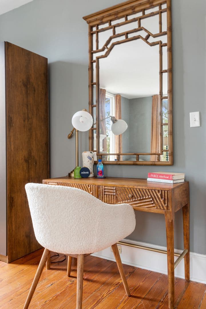 Charleston House: 234 Ashley Avenue, B