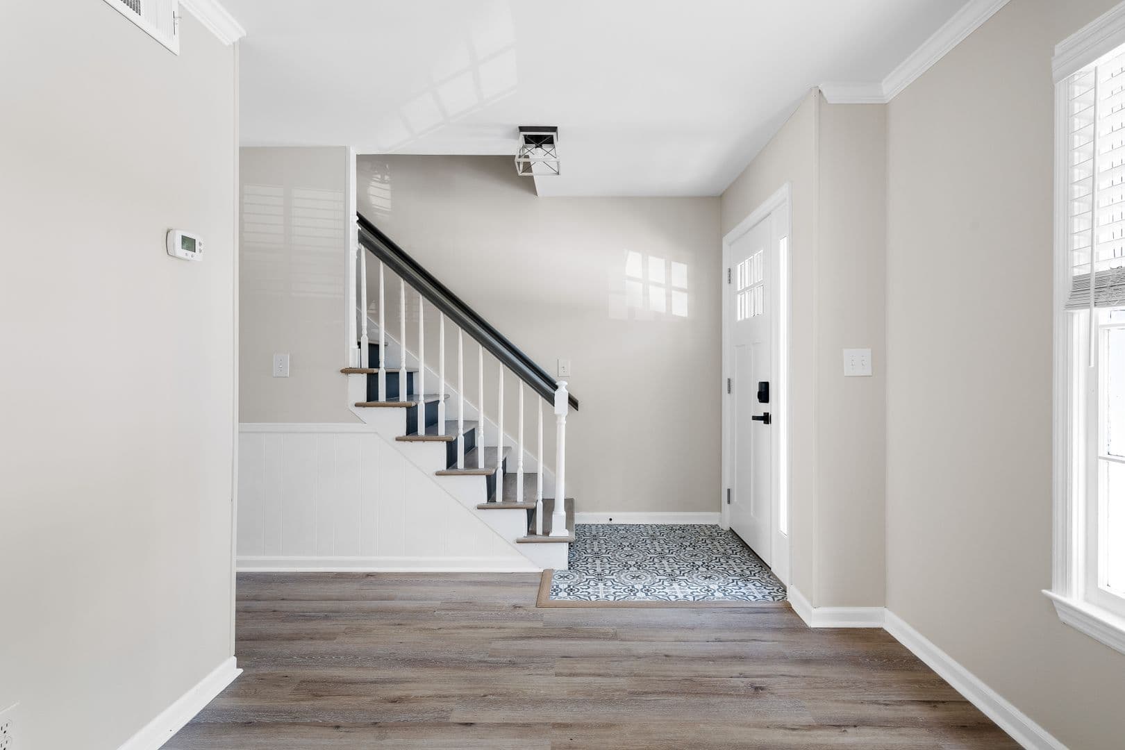Mount Pleasant House: 664 Swinton Court