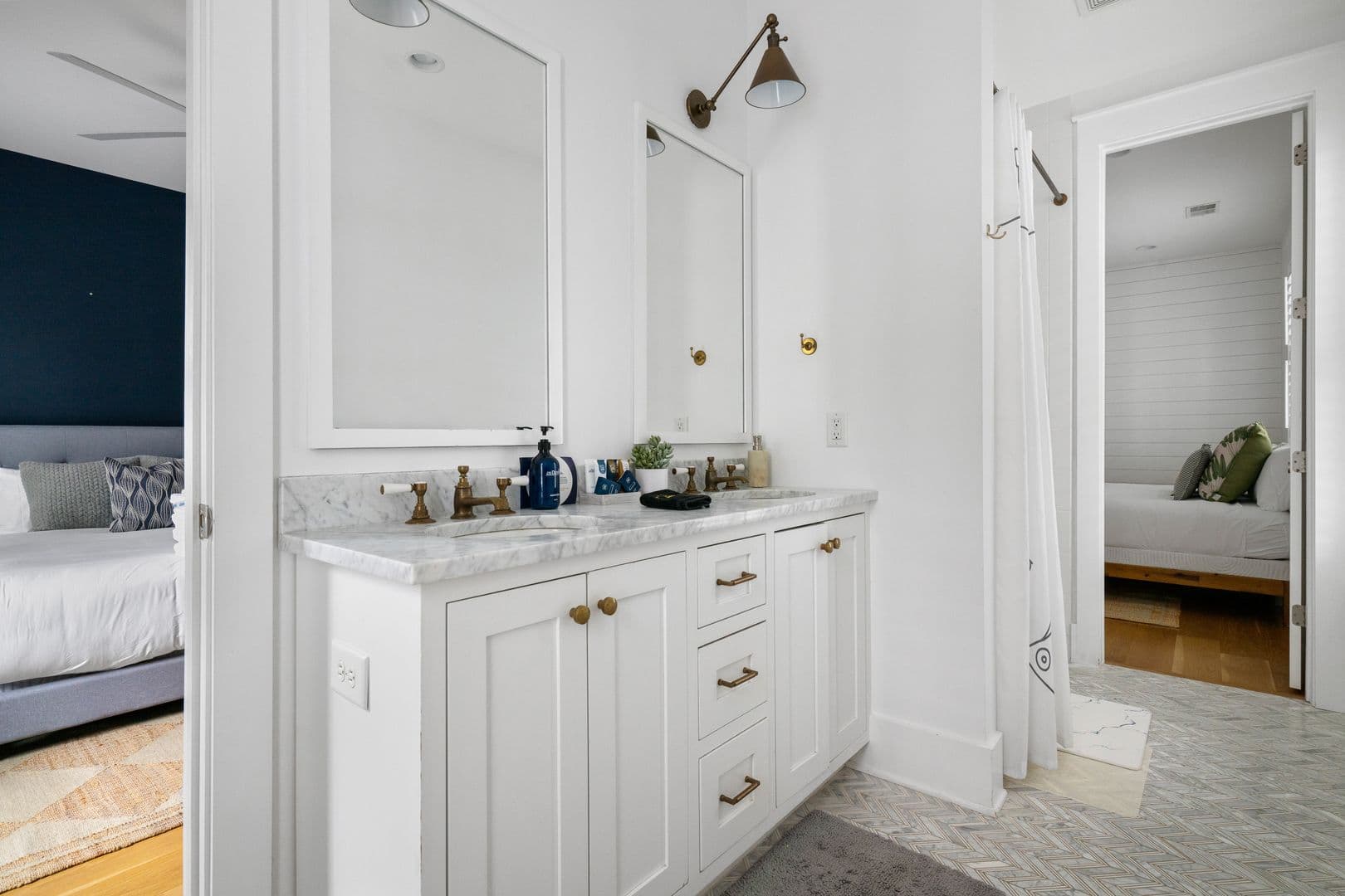 Mount Pleasant House: 412 Rose Wilder Lane
