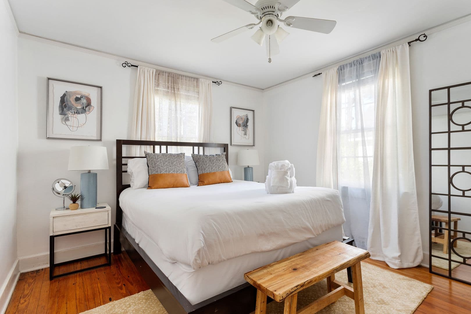 Charleston House: 20 Dunnemann Avenue