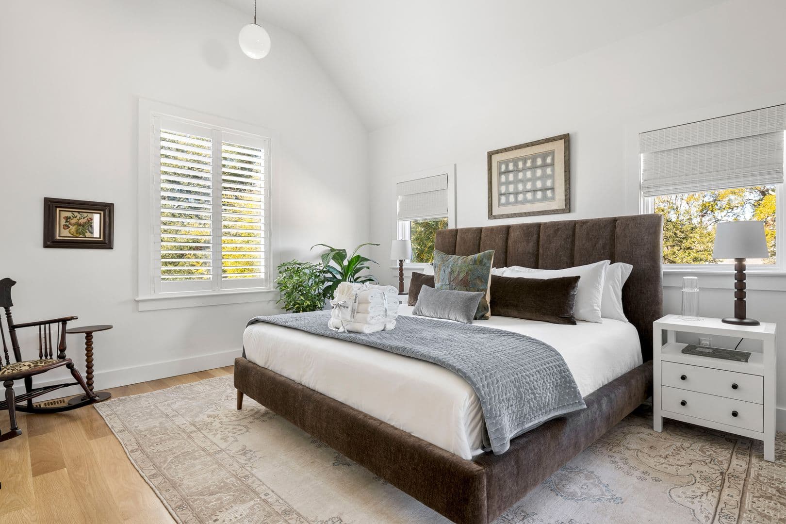 Charleston House: 36 10th Avenue