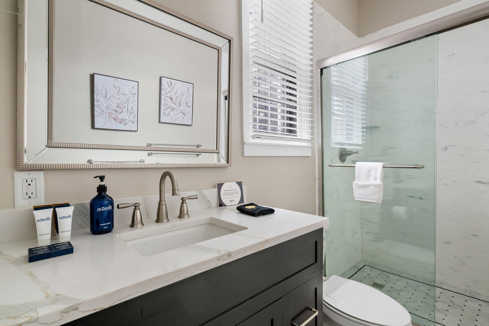 Charleston House: 460 Meeting Street
