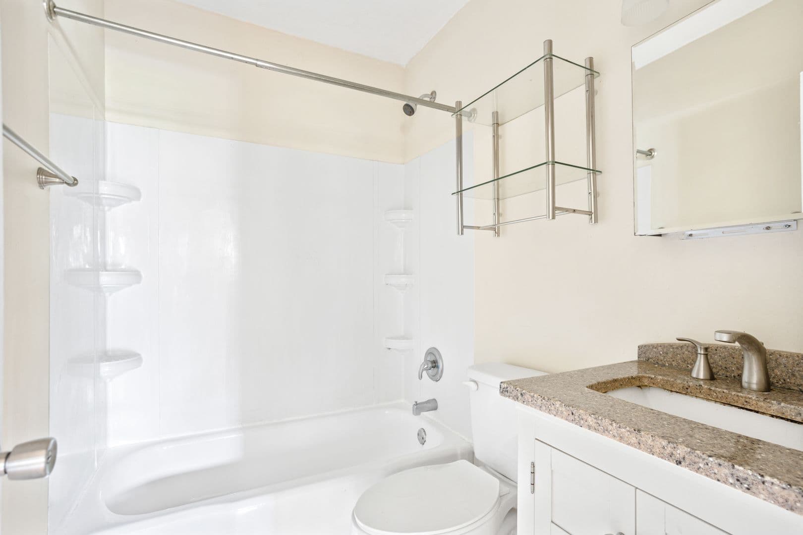 Charleston House: 865 Santee Street