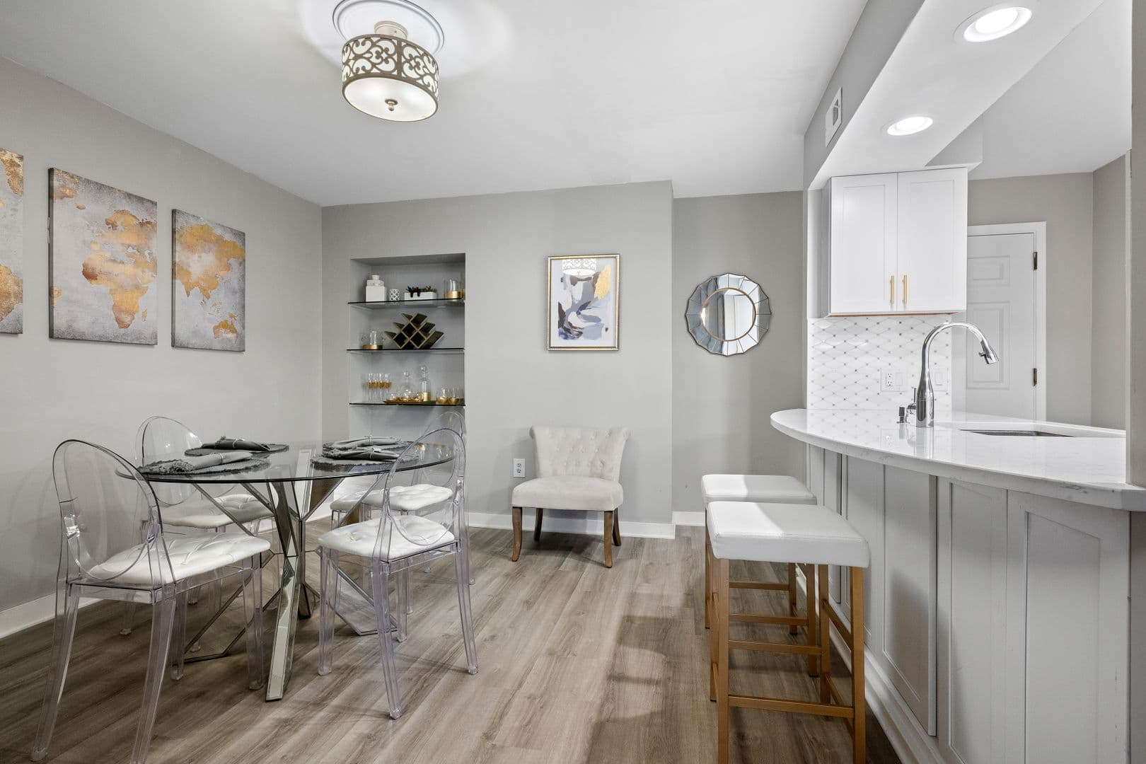 Charleston House: 55 Ashley Avenue
