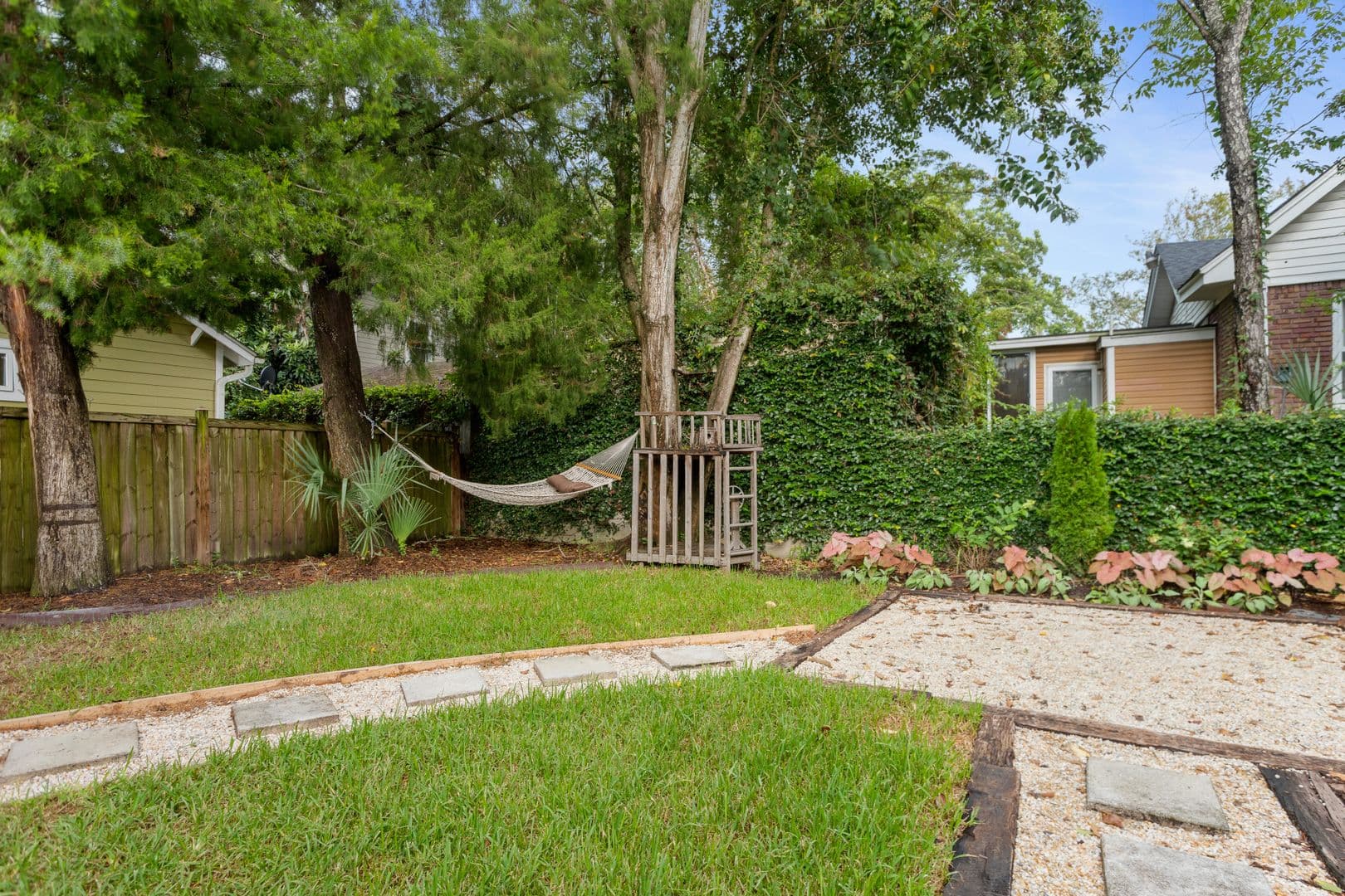 Charleston House: 847 Rutledge Ave.