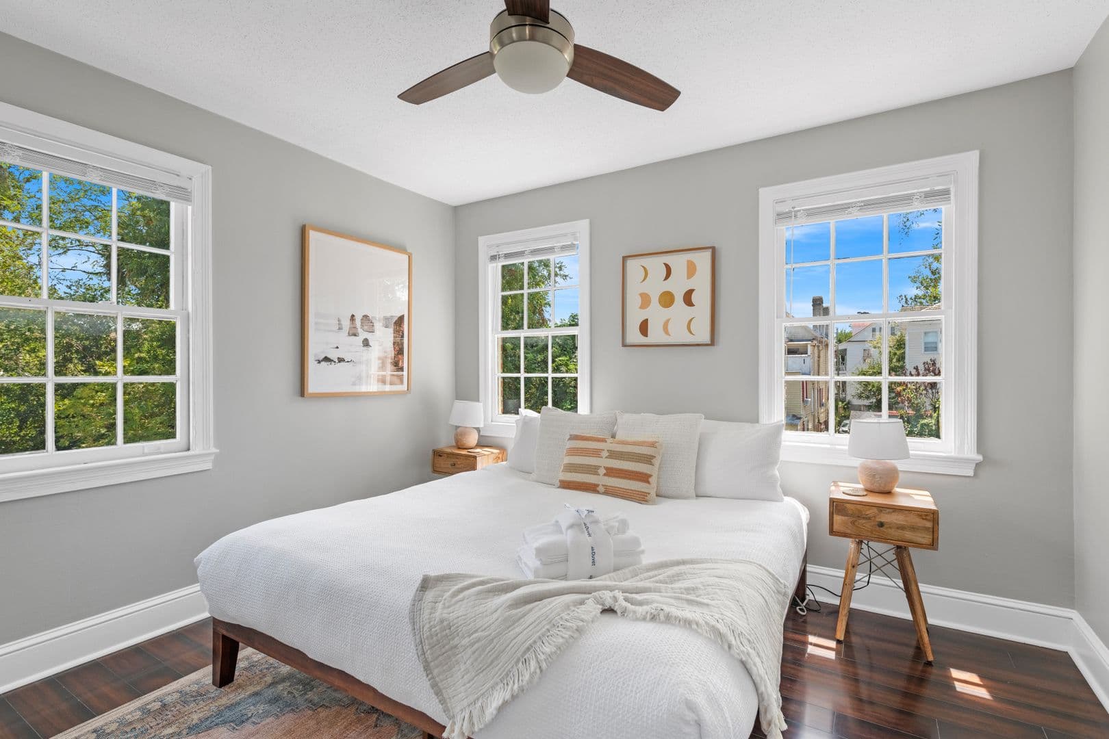 Charleston House: 49 Radcliffe Street