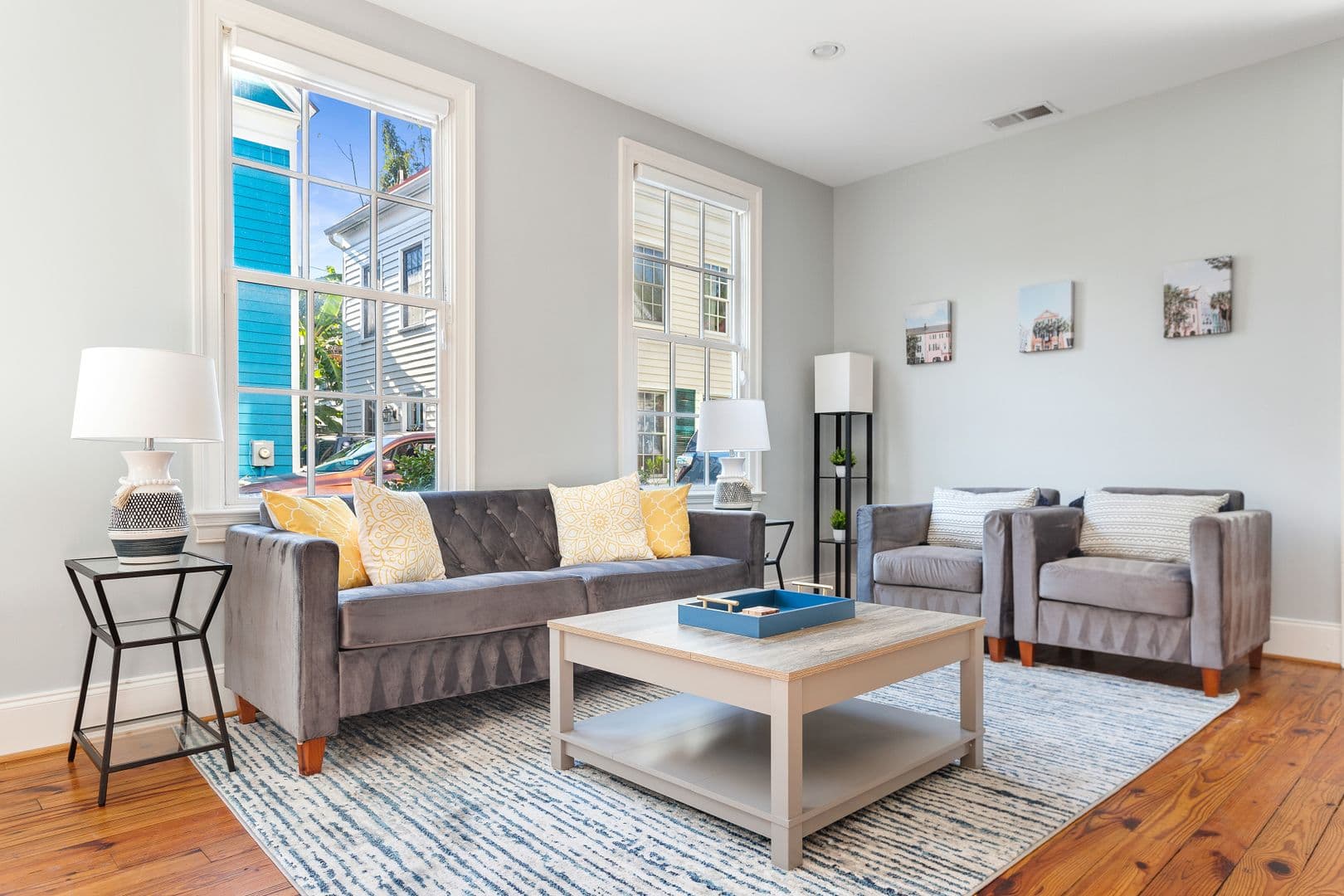 Charleston House: 9 Bogard Street