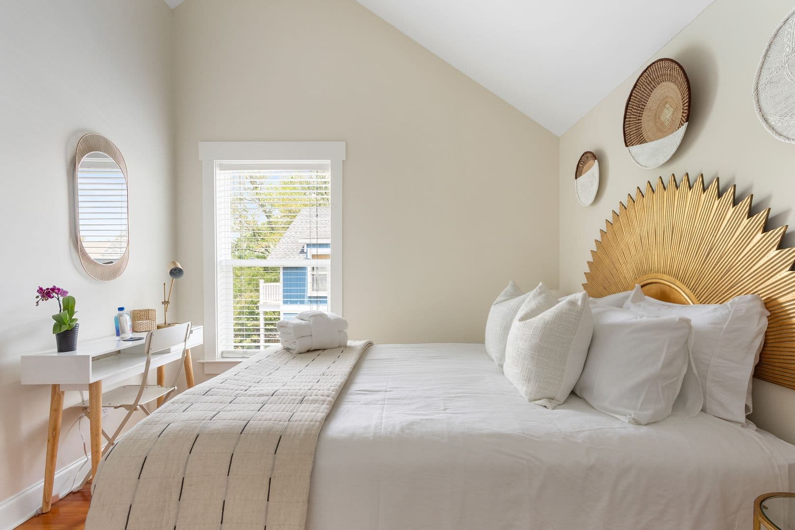 Charleston House: 1 Piedmont Ave.