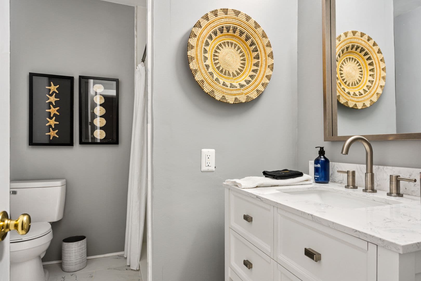 Charleston House: 28 Chapel Street, Suite 2
