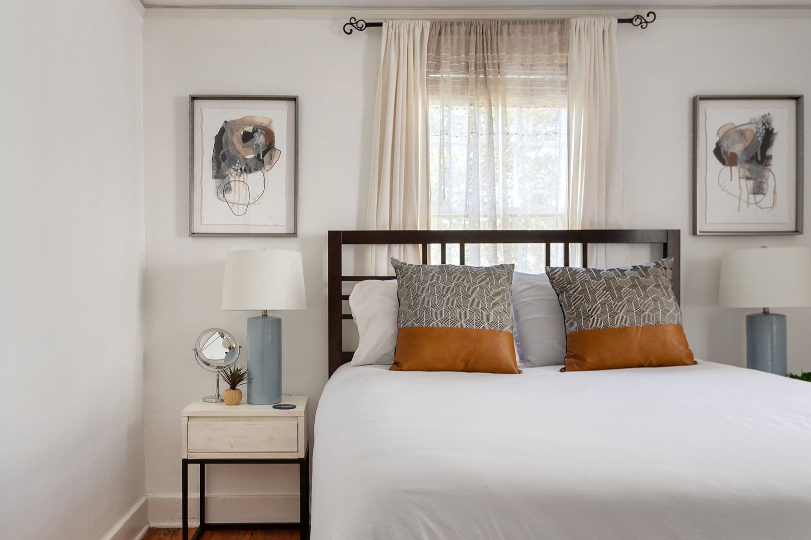 Charleston House: 20 Dunnemann Avenue