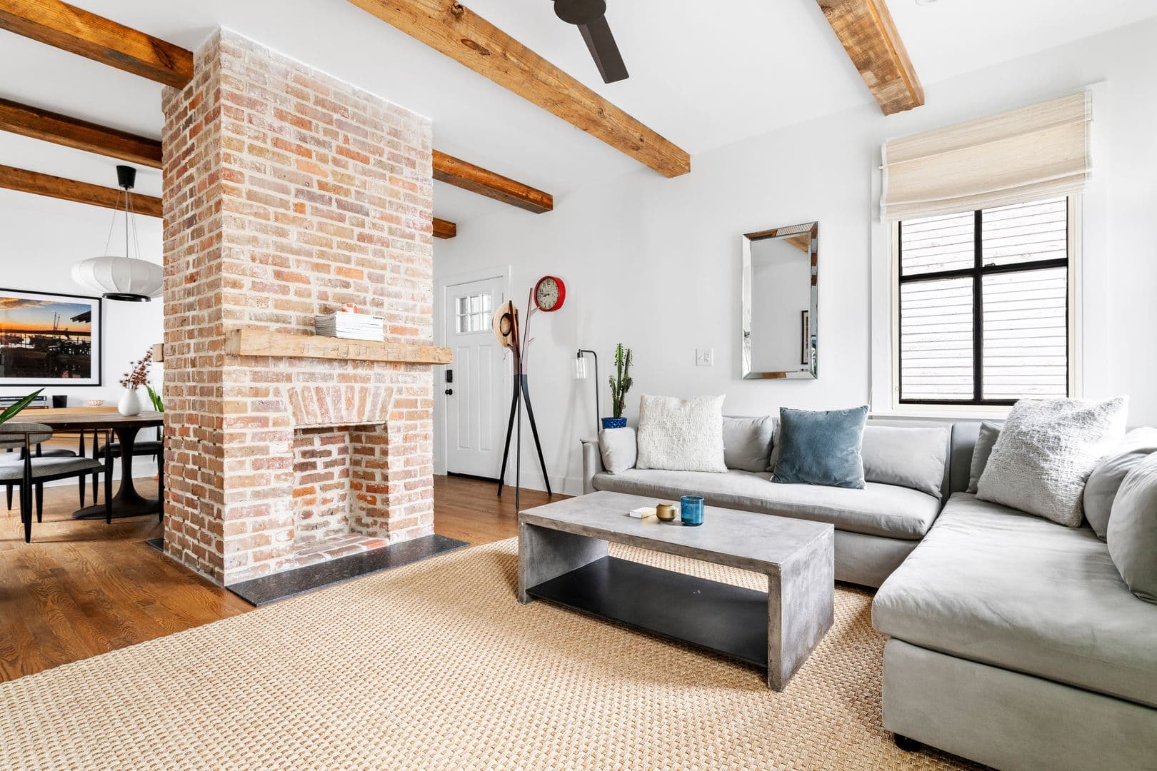 Charleston House: 70 Ashe Street