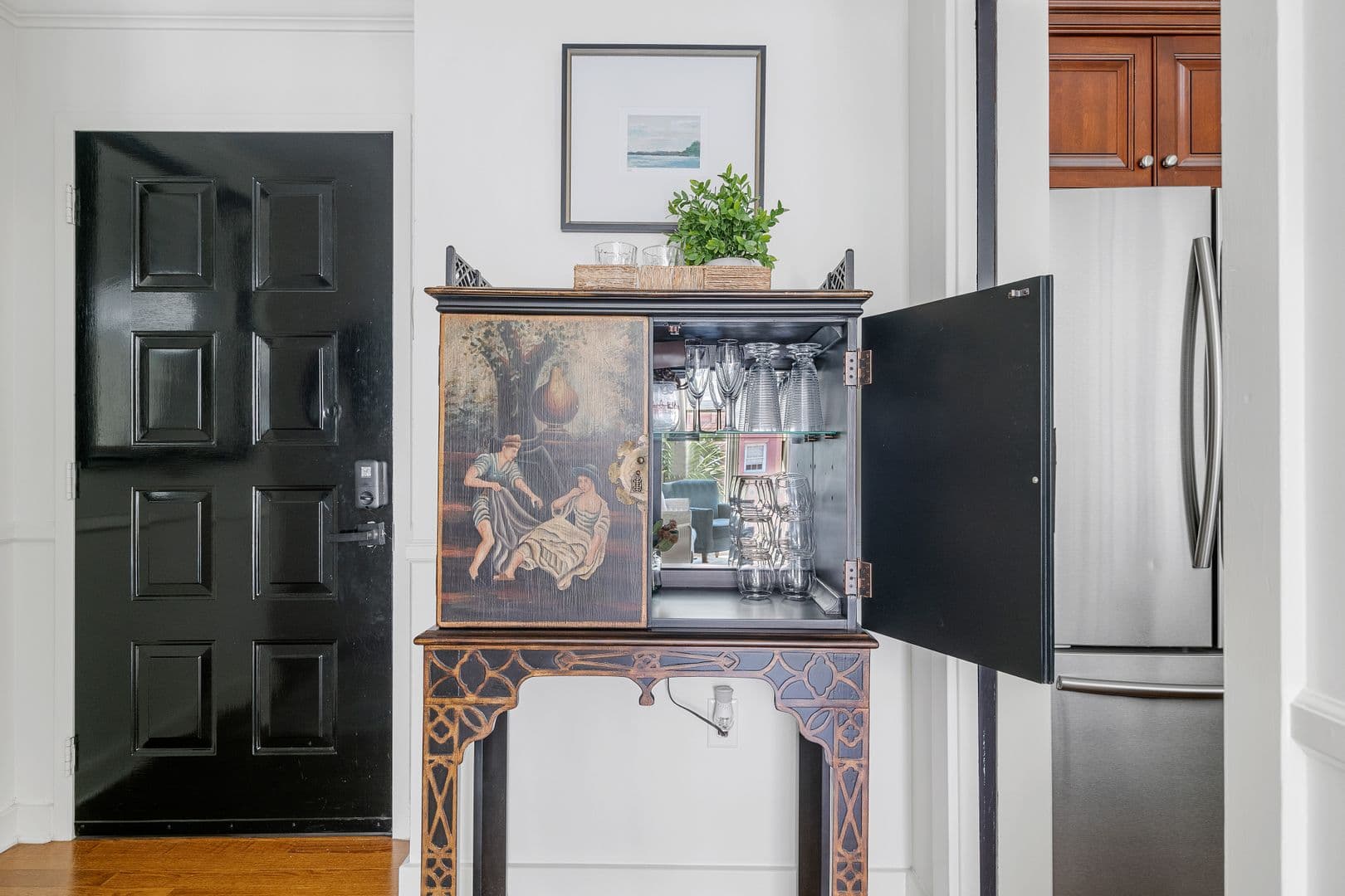 Charleston House: 32 Vendue Range