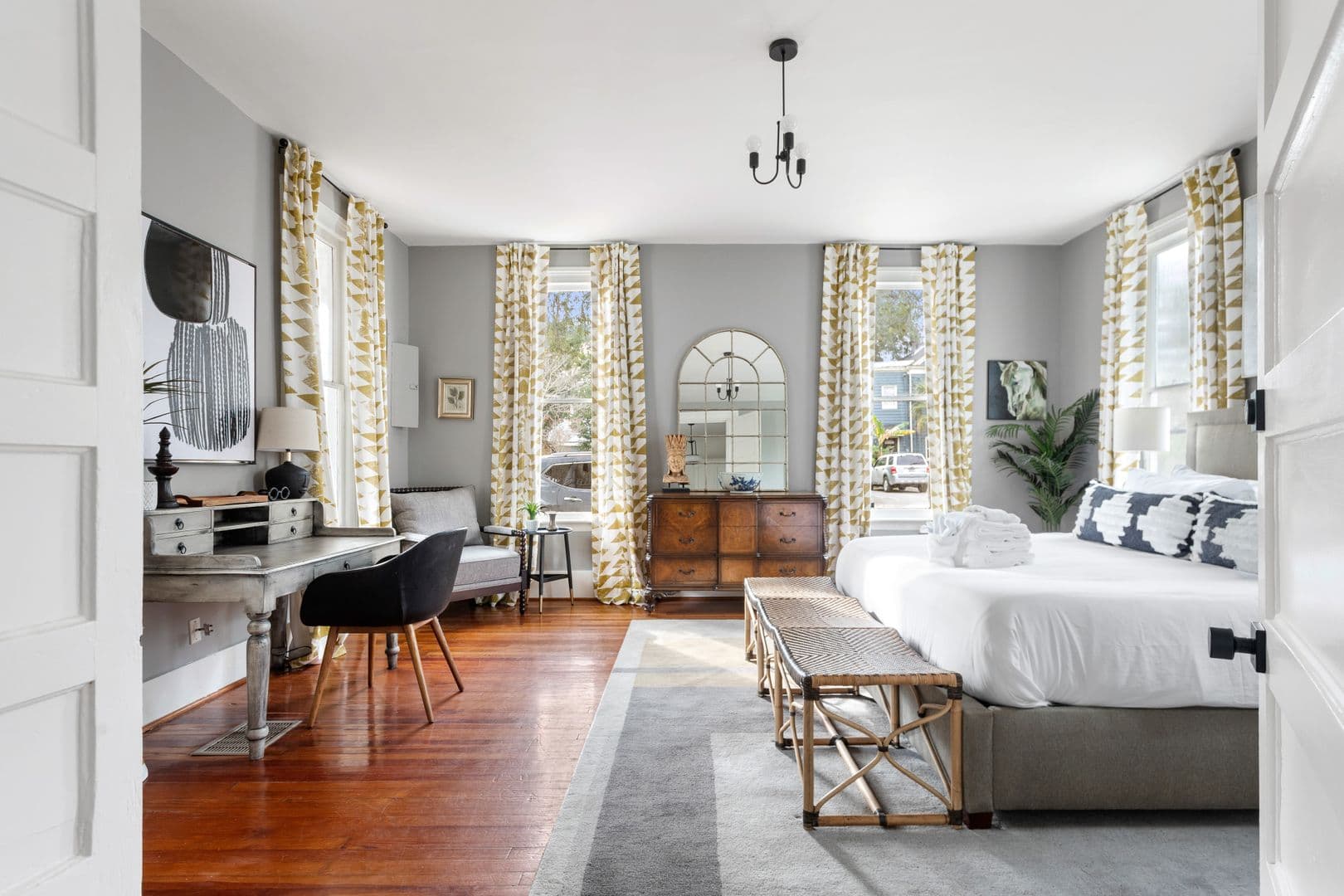 Charleston House: 234 Ashley Avenue, A