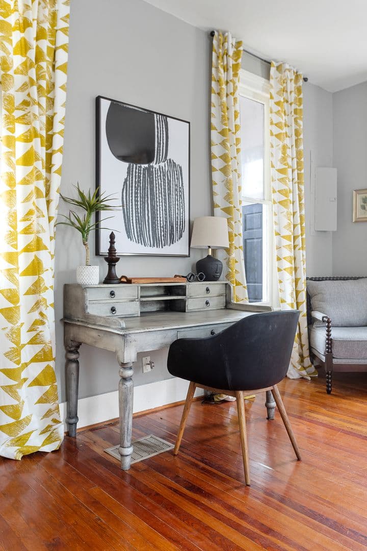 Charleston House: 234 Ashley Avenue, A