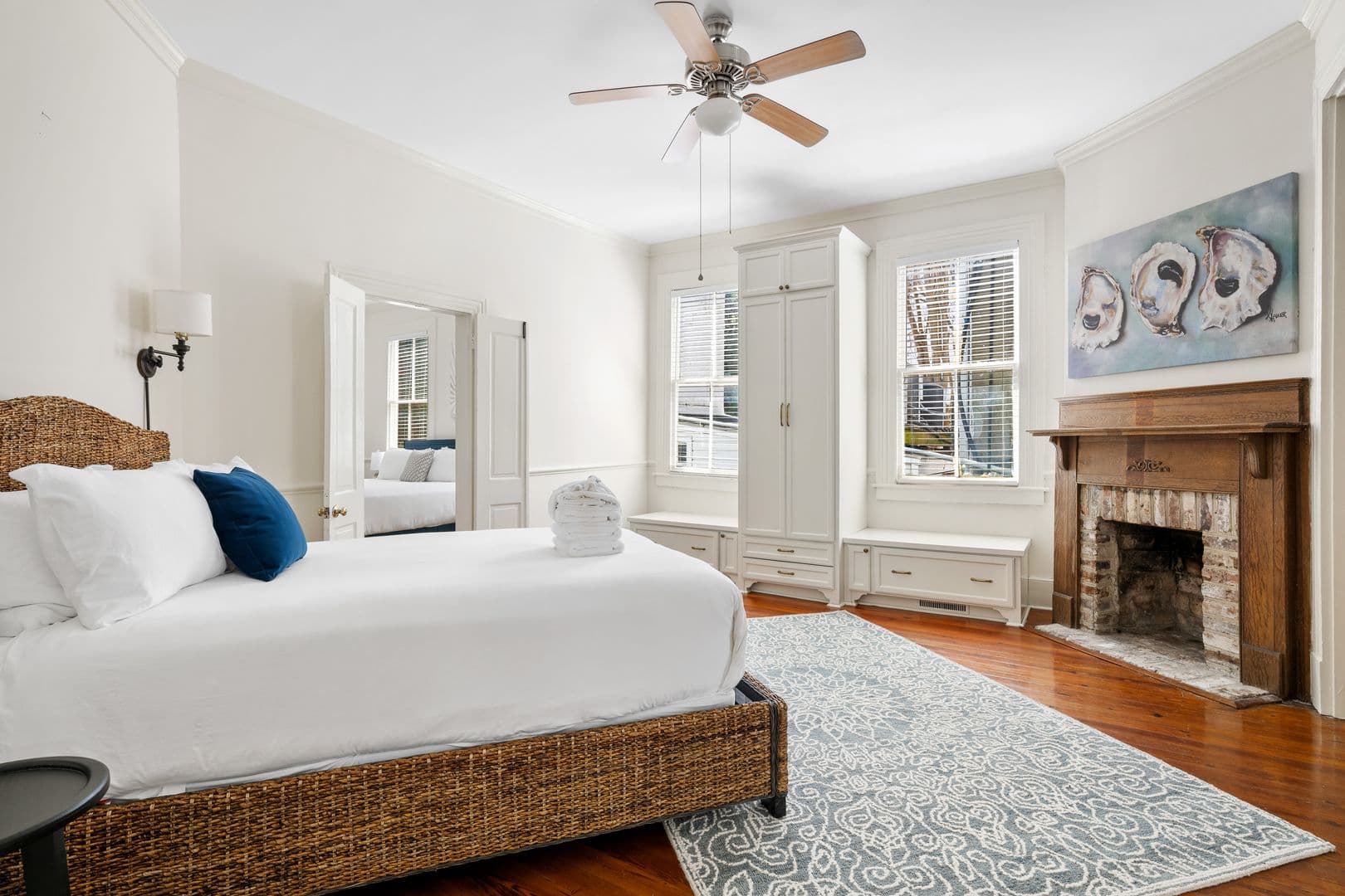 Charleston House: 33 Society Street