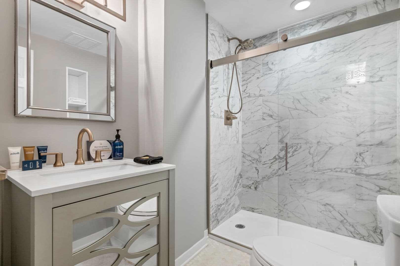Charleston House: 55 Ashley Avenue