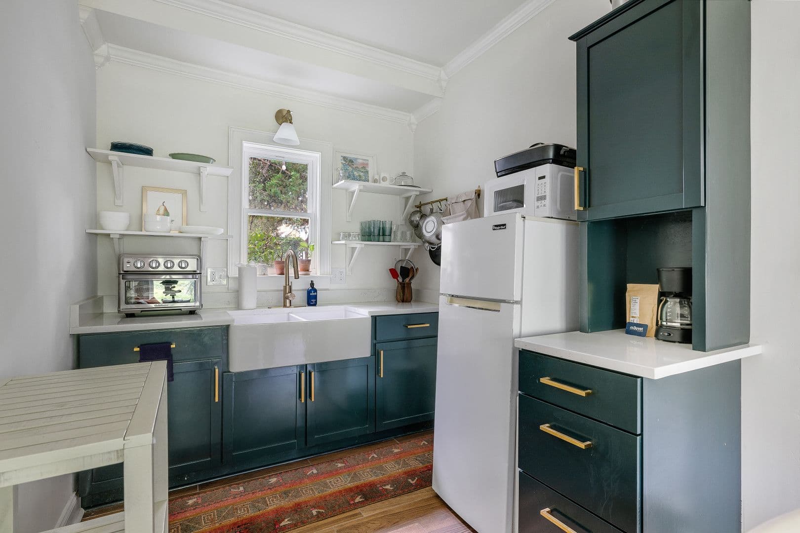 Charleston House: 134 Sans Souci Street